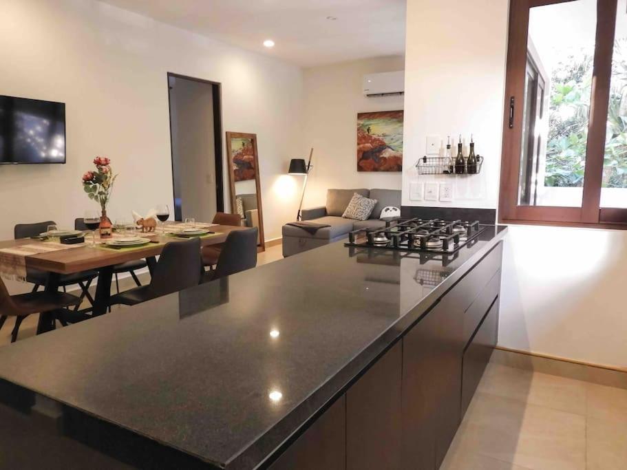 Xetna Aku-Chic Newly Furbished Condo Jungle Pool מראה חיצוני תמונה